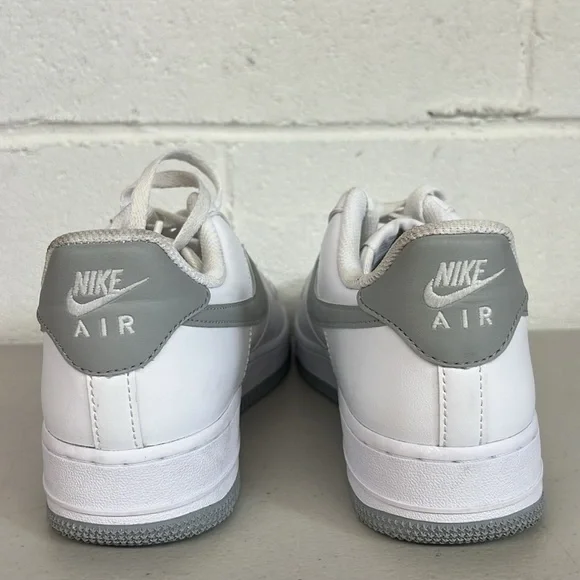 Men's Sz 8 Nike Air Force 1 Low Shoes White Smoke Gray FJ4146-100 sneaker swoosh - Picture 3 of 6